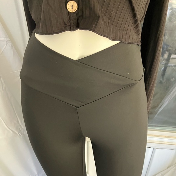 Size S Elegant Black Women's Pants and ribbed shirt with decorative buttons. - Picture 3 of 5